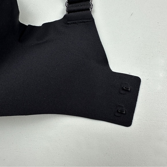 Lululemon Hold True Bra, Black - Picture 11 of 16